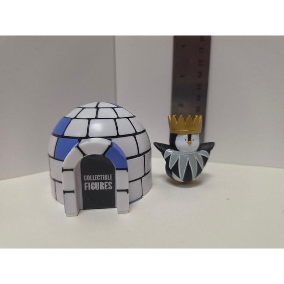 Other - Ultra Rare GOLD Pudgy Penguins Collectible Igloo Series 2